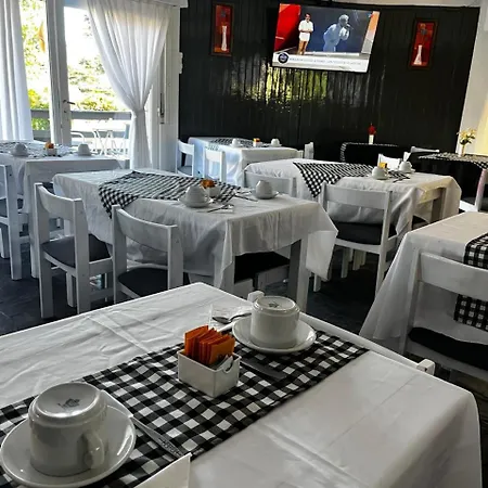 Hotel Hostal del Mar-3
